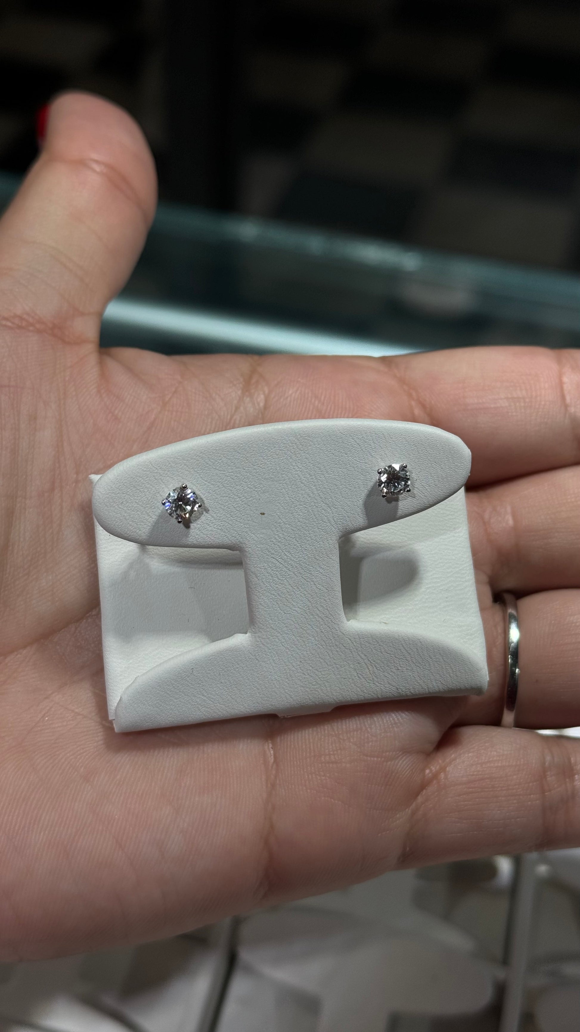 0.75CTW Round Lab Diamond Studs