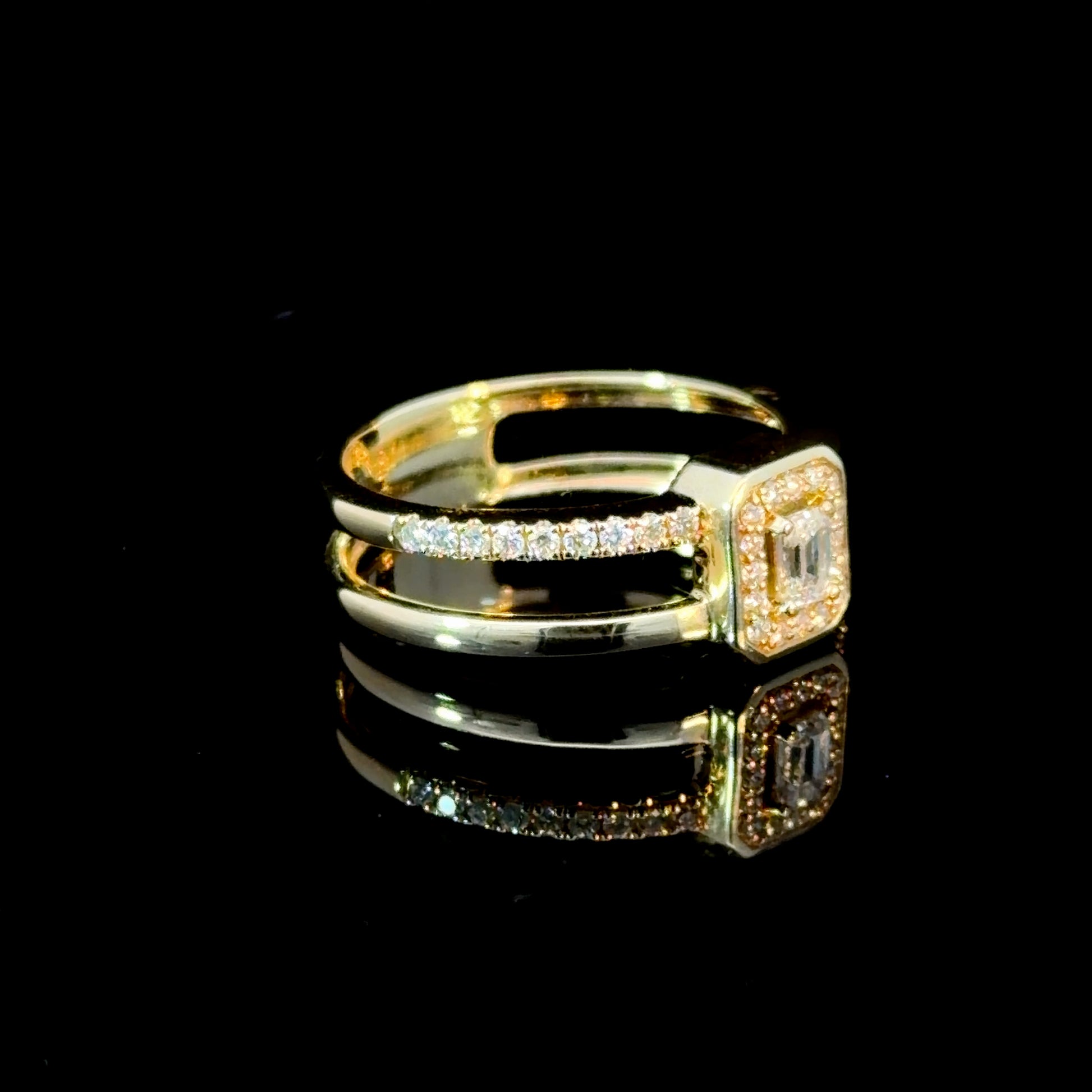 Emeral Halo Double Band Ring