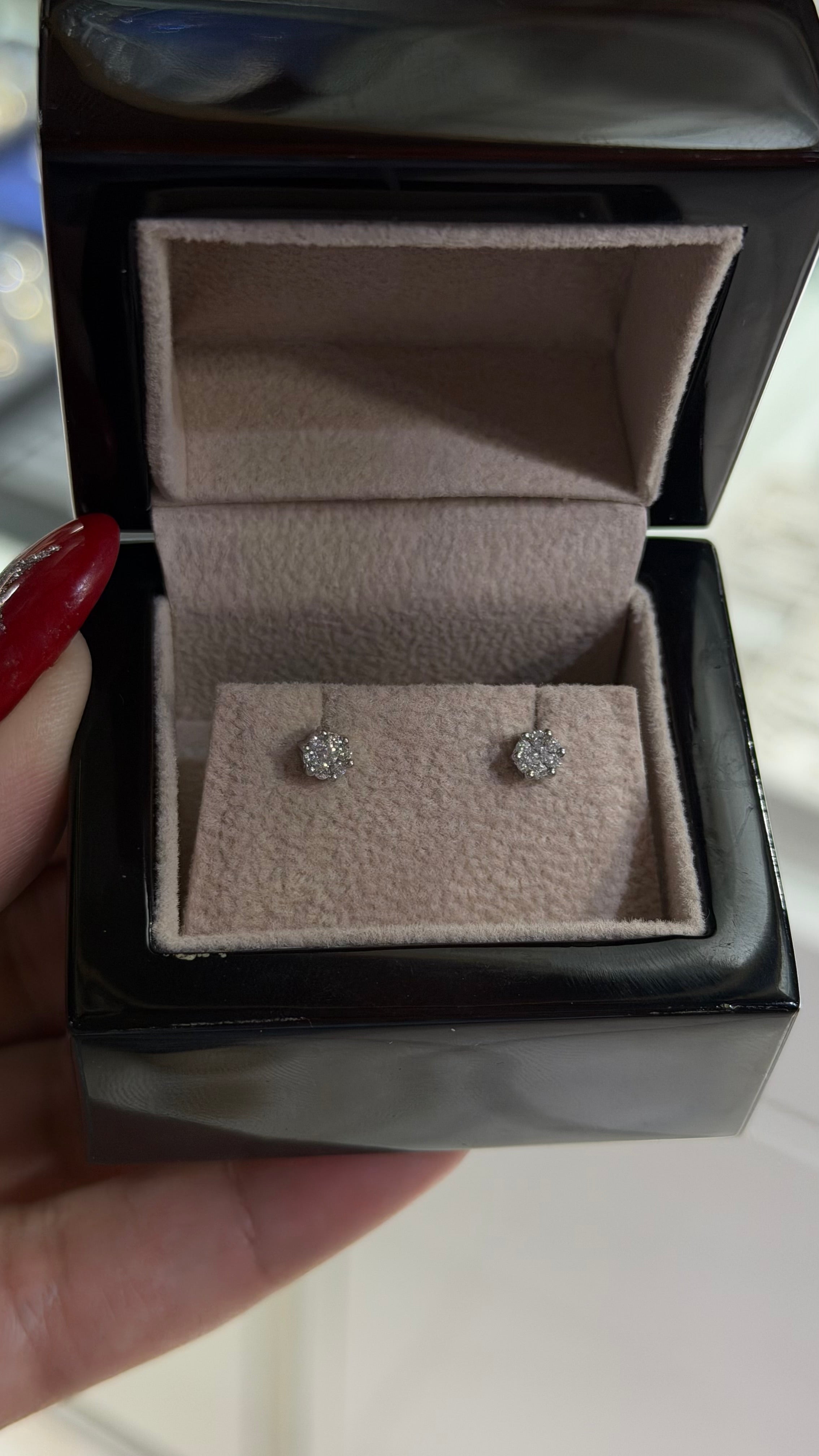 10K Gold Natural Diamond Stud Earrings