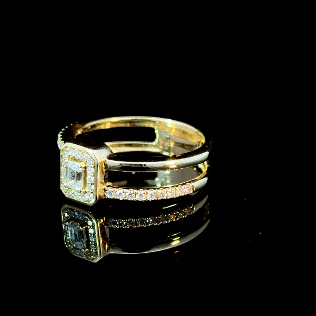 Emeral Halo Double Band Ring