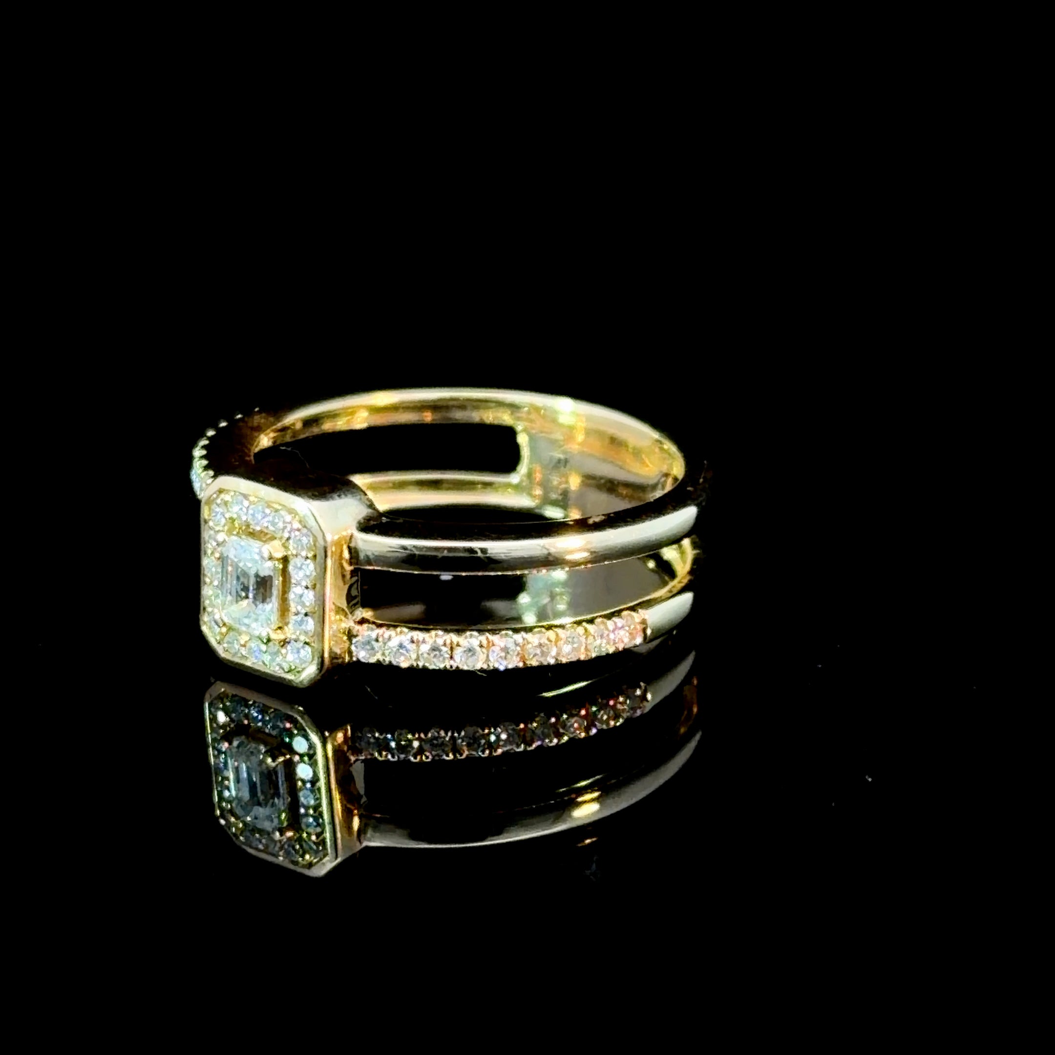 Emeral Halo Double Band Ring