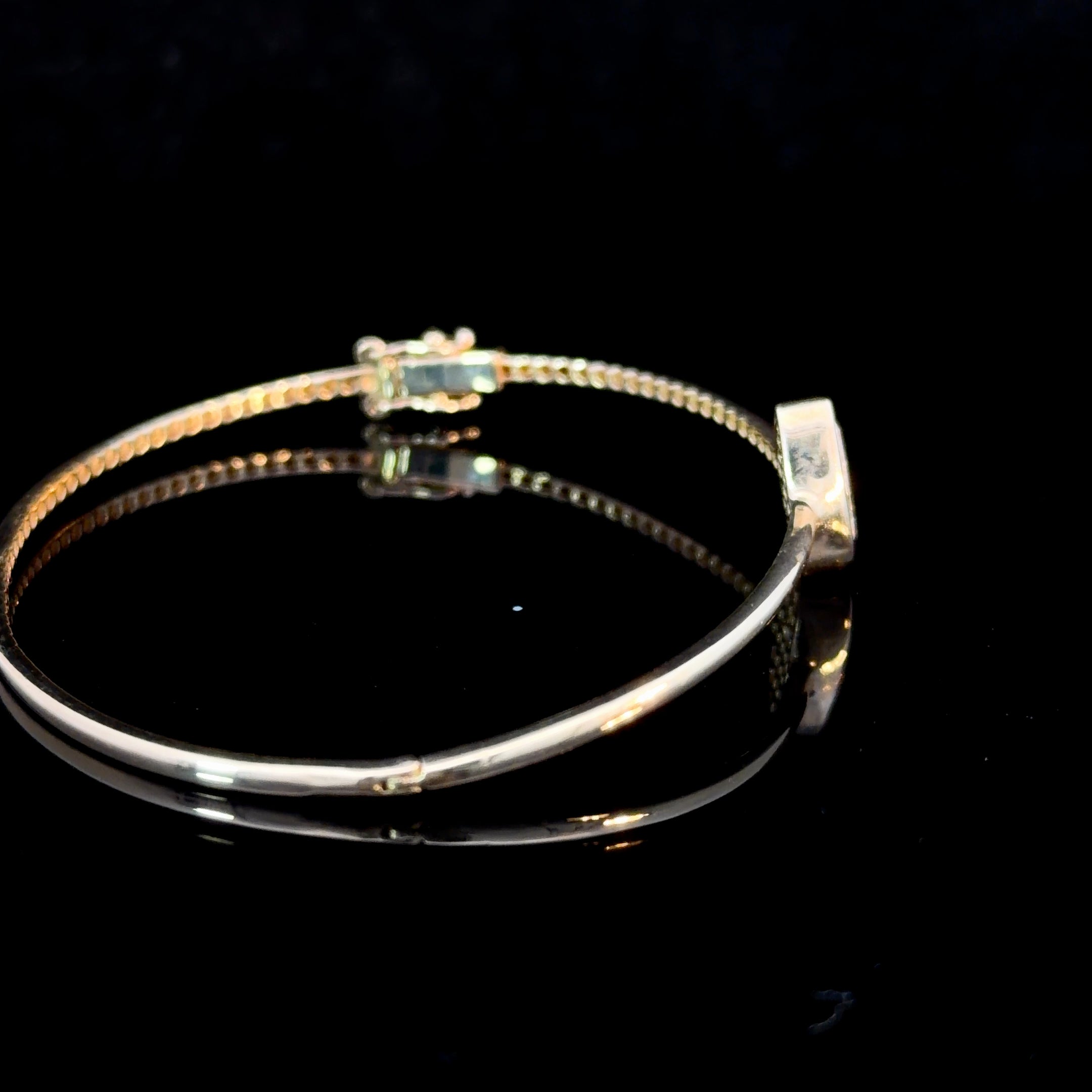 1.50ct Pear-Shape Lab Diamond Bangle in 14k Gold