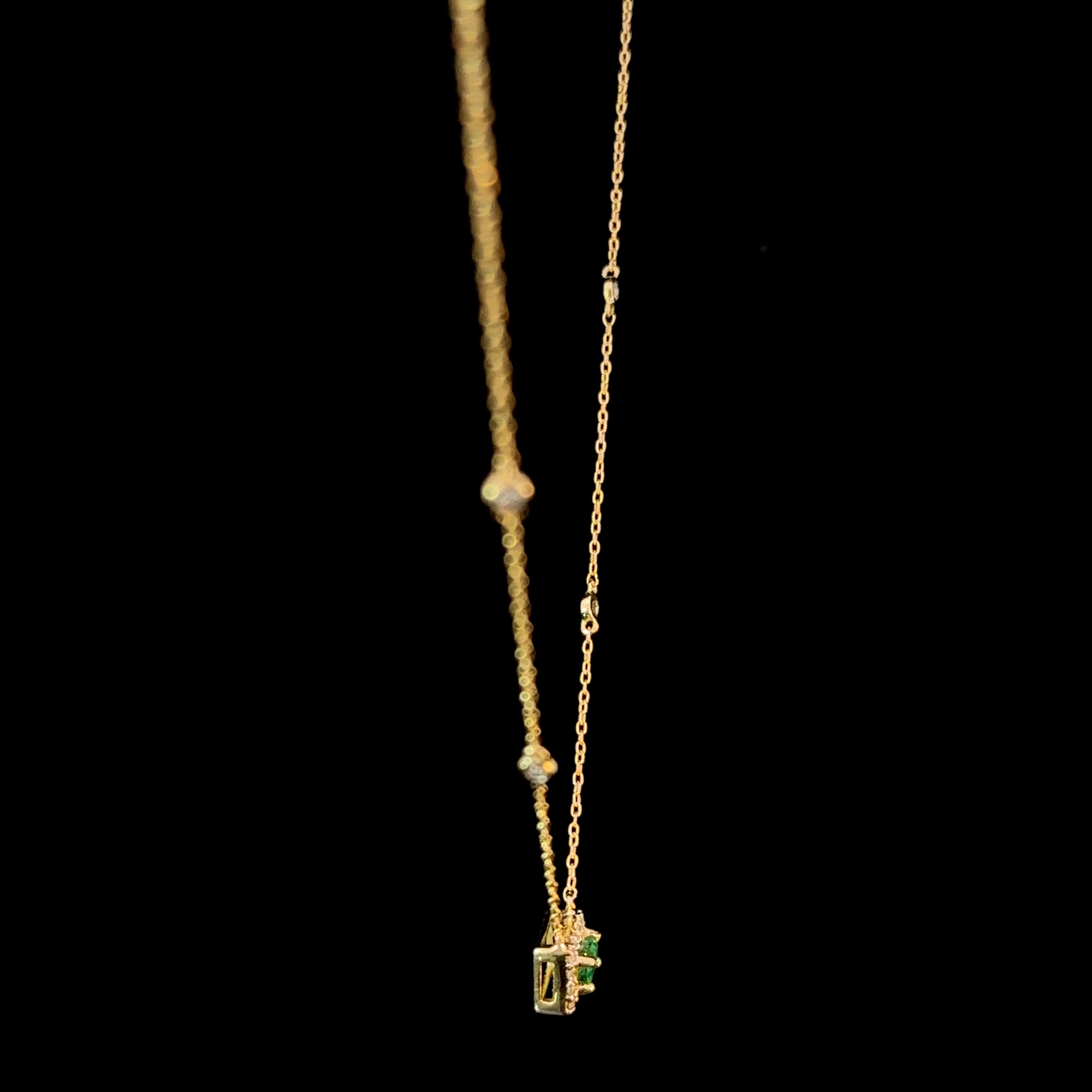 Esmerald Glow Diamond Halo Necklace - 14k Gold