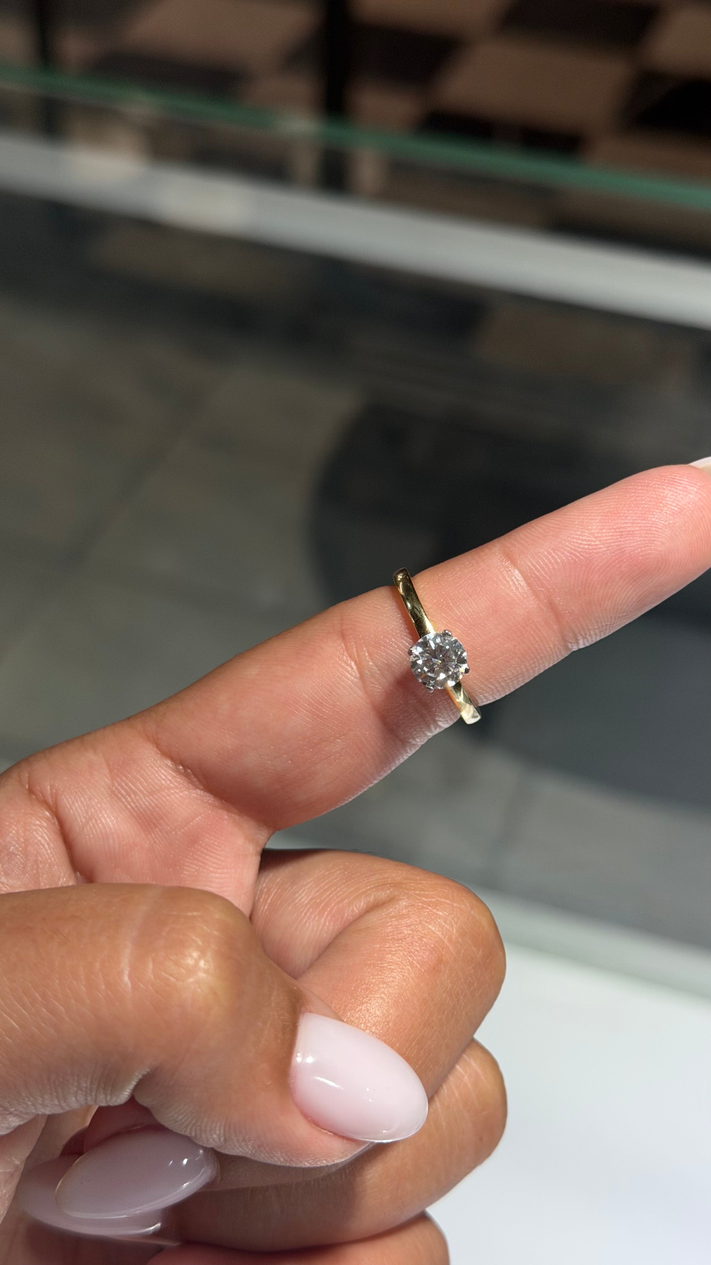 1.05CT ROUND LAB DIAMOND - IGI CERTIFIED