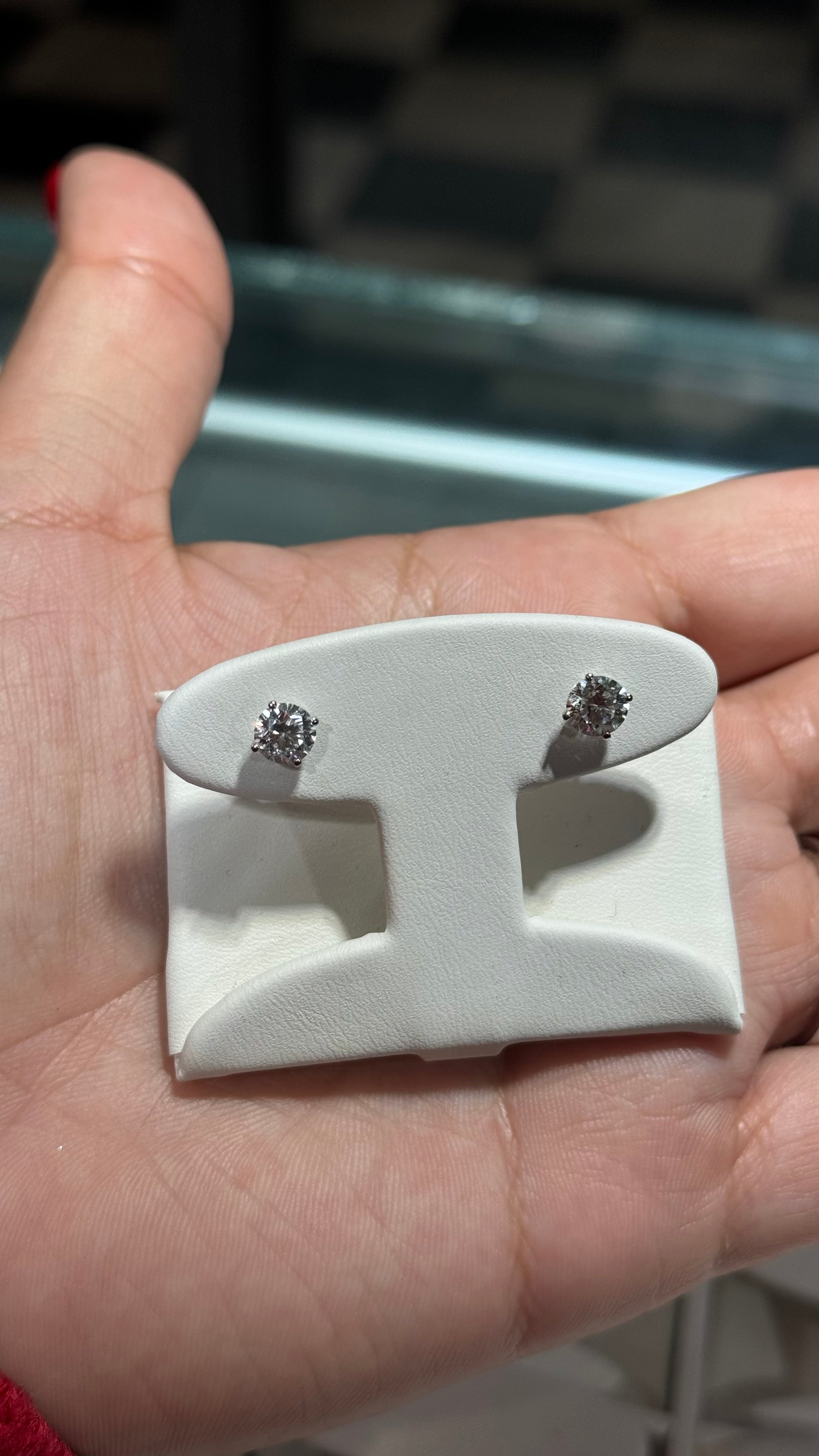 1.33CTW Round Lab Diamond Studs