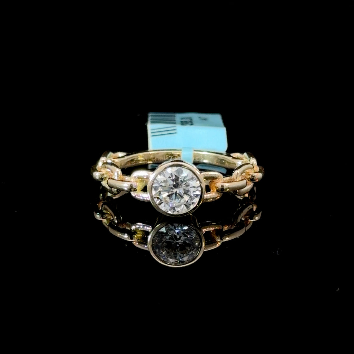 1.05ct Round Cut Bezel Paperclip Chain Ring