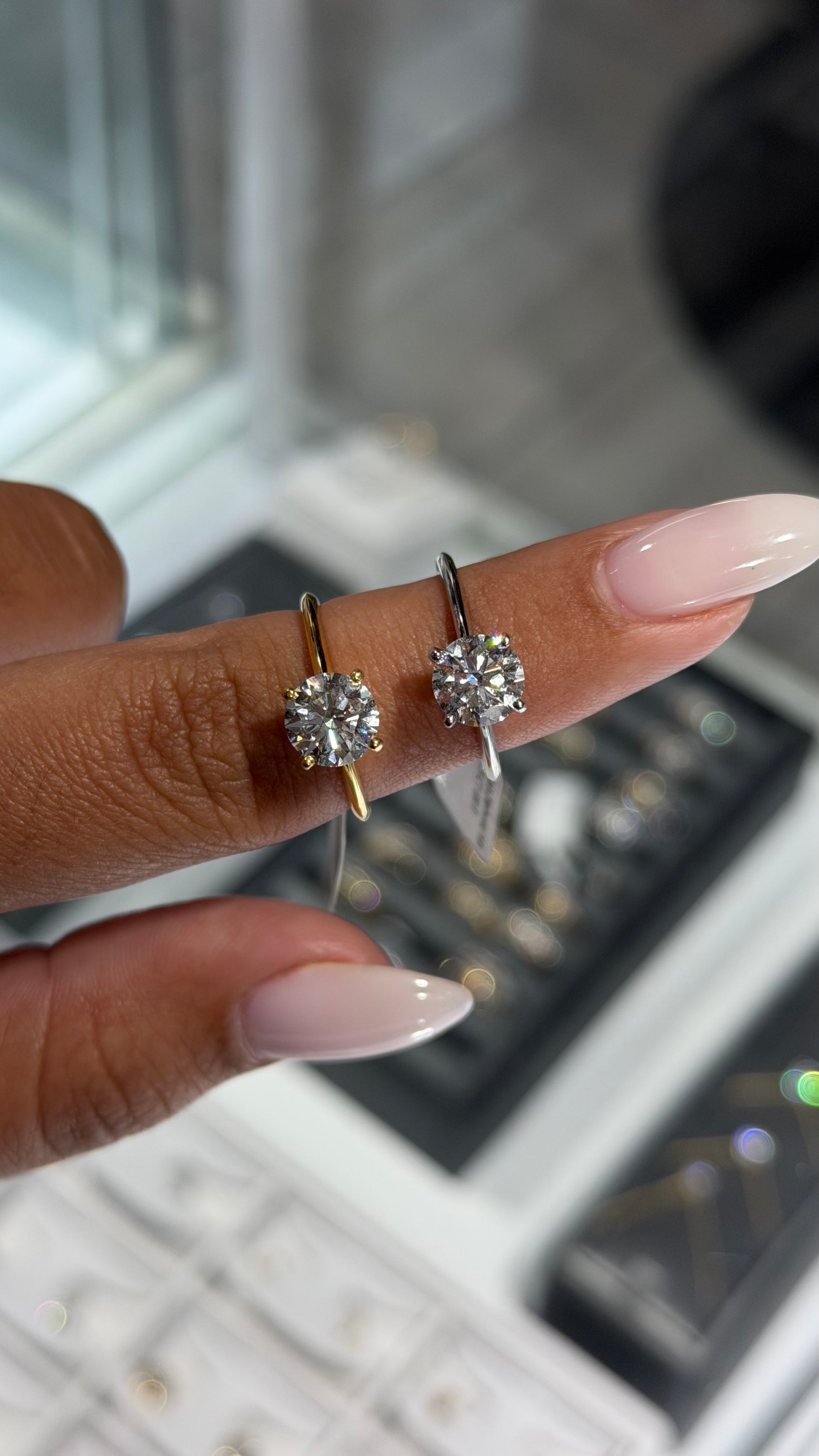 1.5CT Classic Diamond Solitaire Ring - White Gold