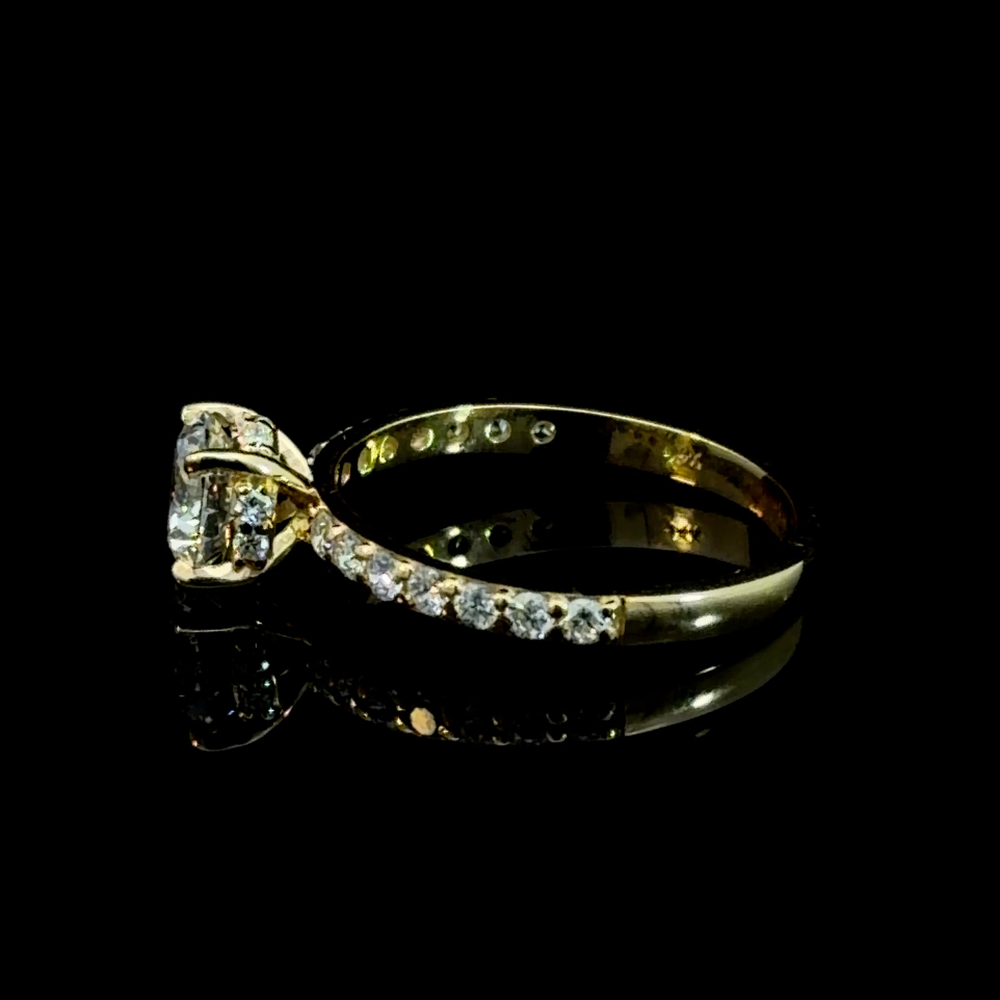 Classic Round Brilliant 1.45 CT Lab Diamond Engagement Ring