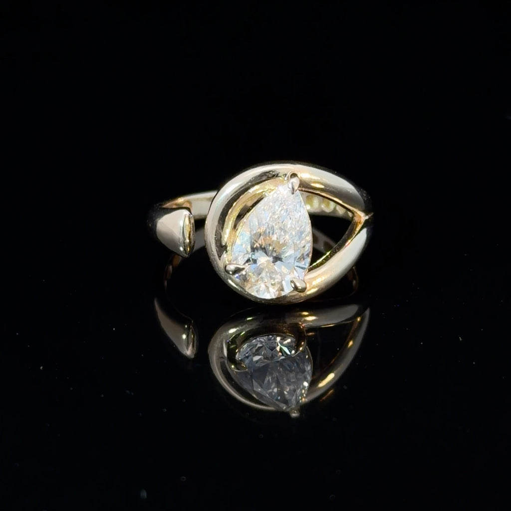 1.65ct Brilliant Pear-Shaped Lab Diamond in 14k Gold