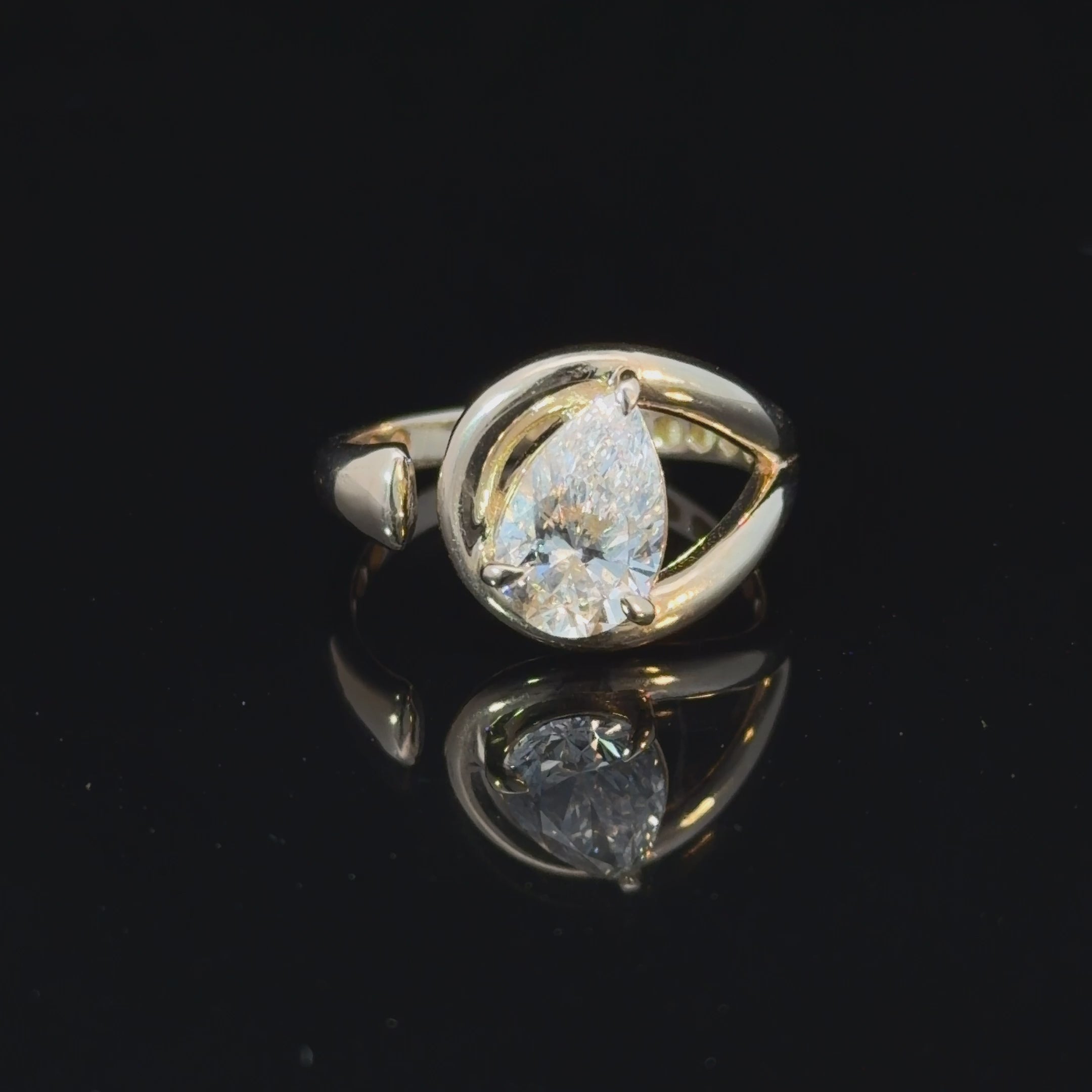 1.65ct Brilliant Pear-Shaped Lab Diamond in 14k Gold